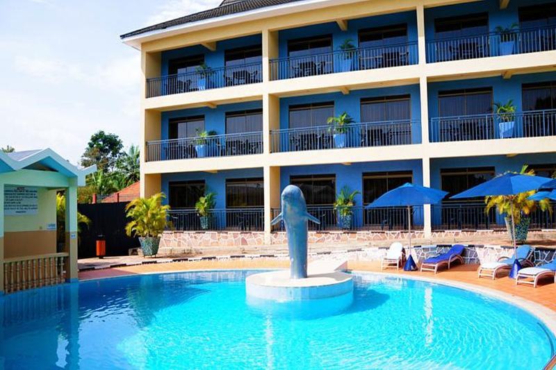 Dolphin Suites Kampala Bagian luar foto